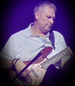 Sylvain Leturque - Basse - concert fin d'année 2025 - école Pasteur
